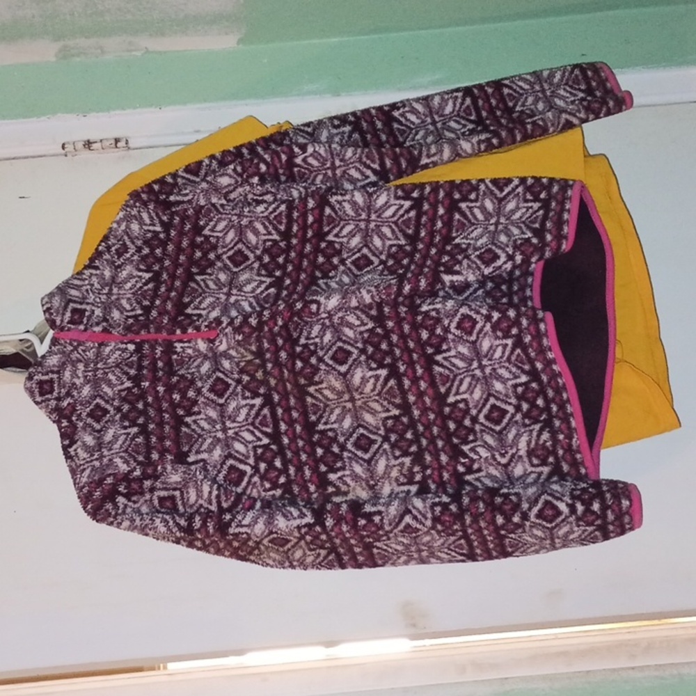 Fleece pullover - Picture 2 of 3